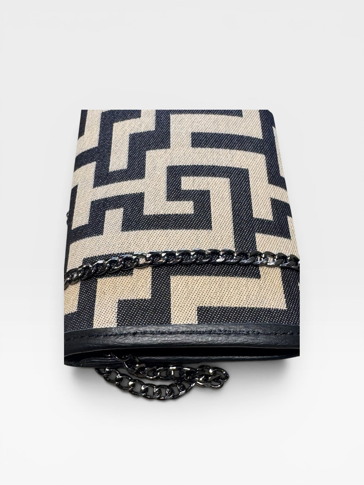 Elia Envelope Clutch