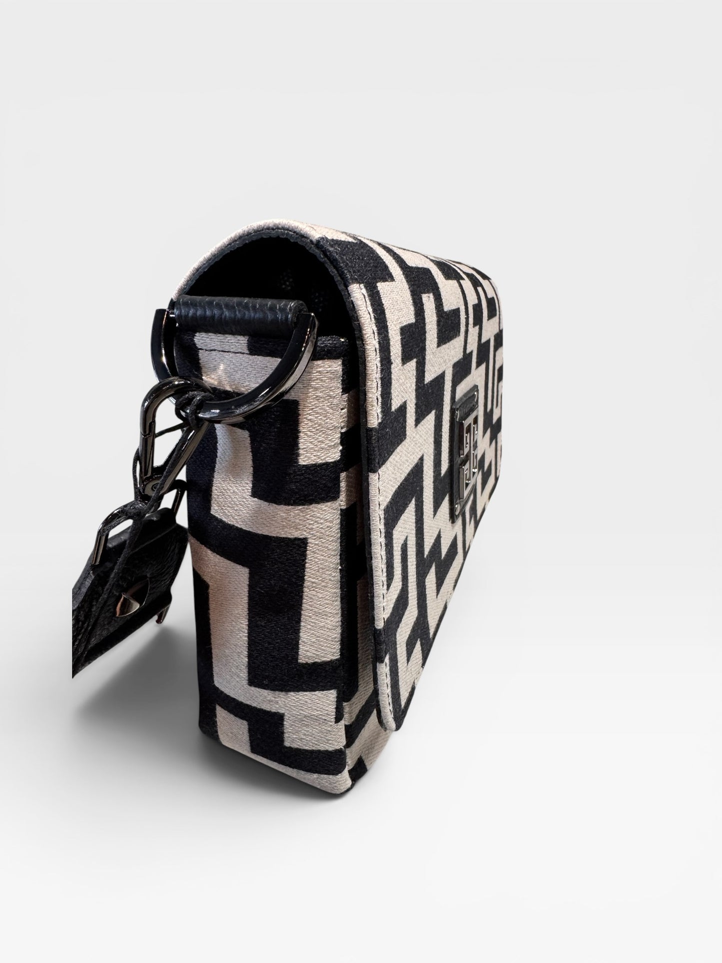 Athena Classic Shoulder Bag