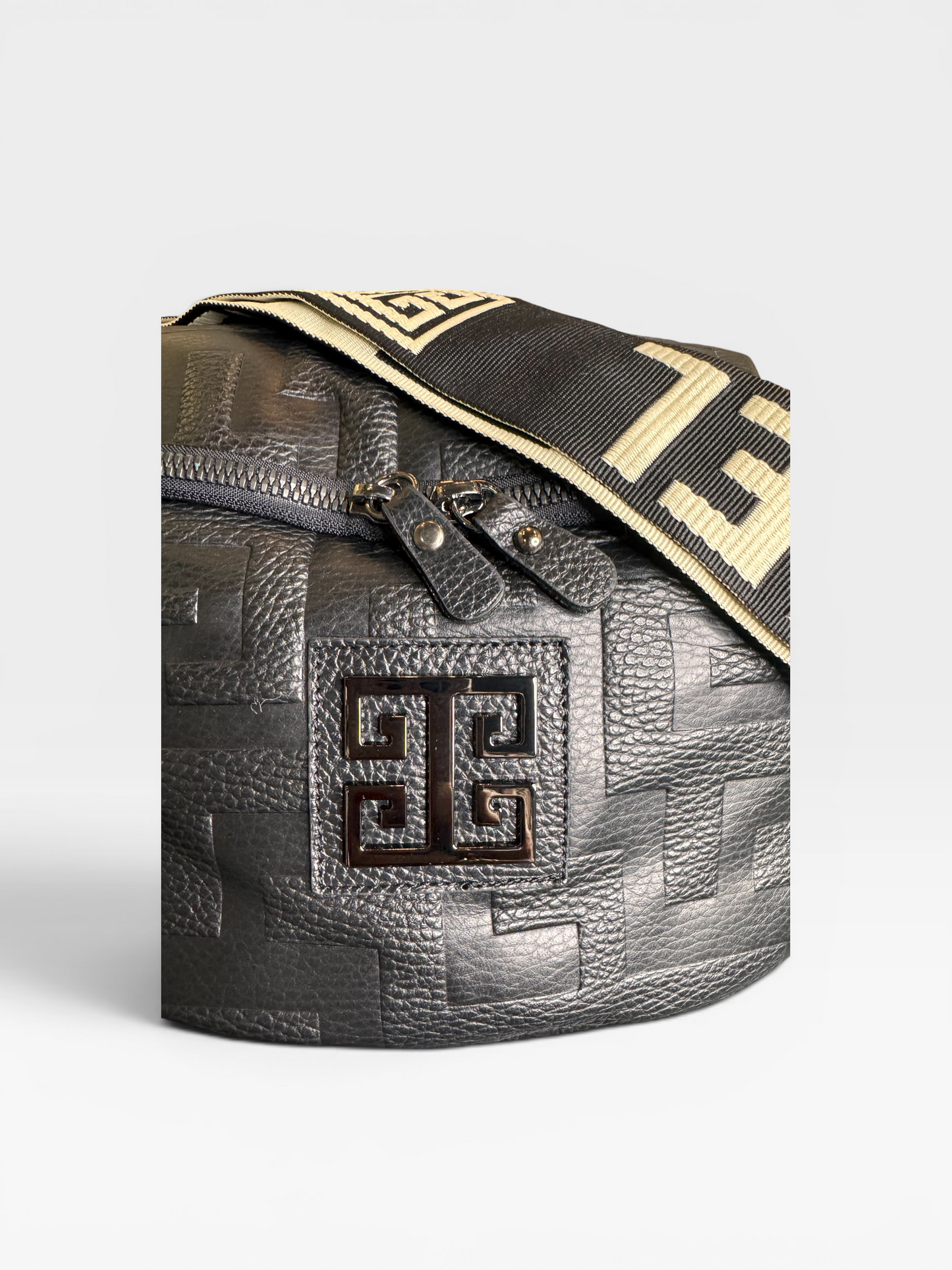 Kronos Large Cross Body