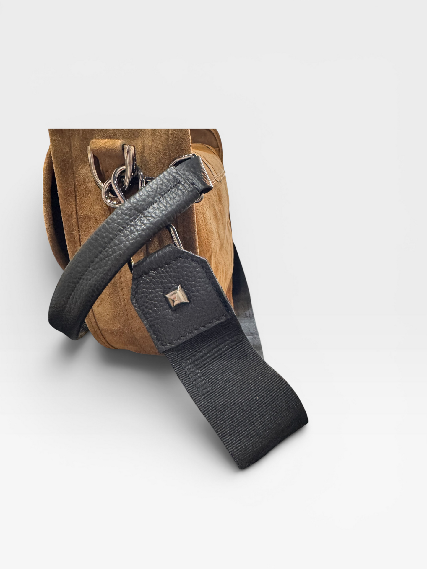 Mousa Suede