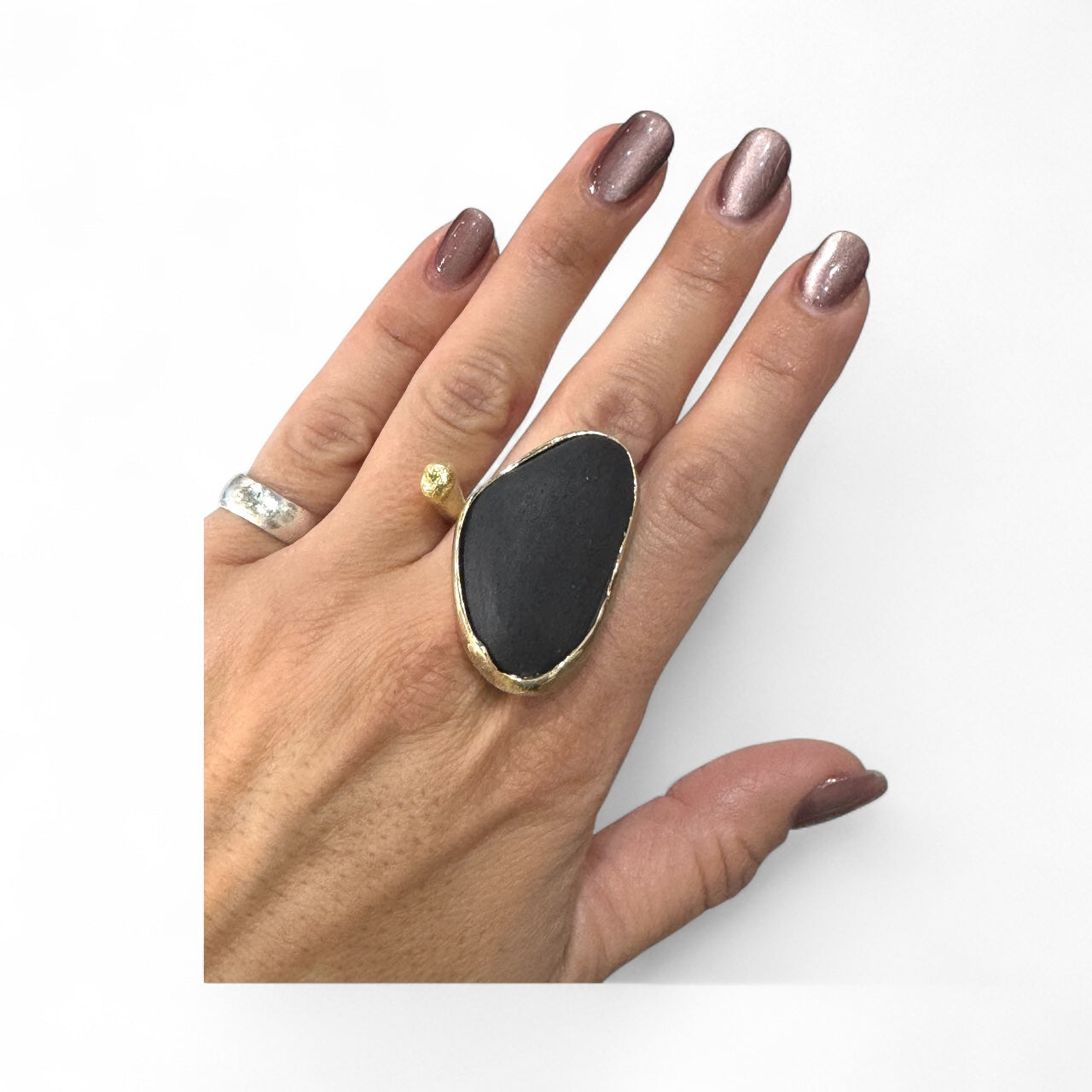 Black/White Stone Brass Ring