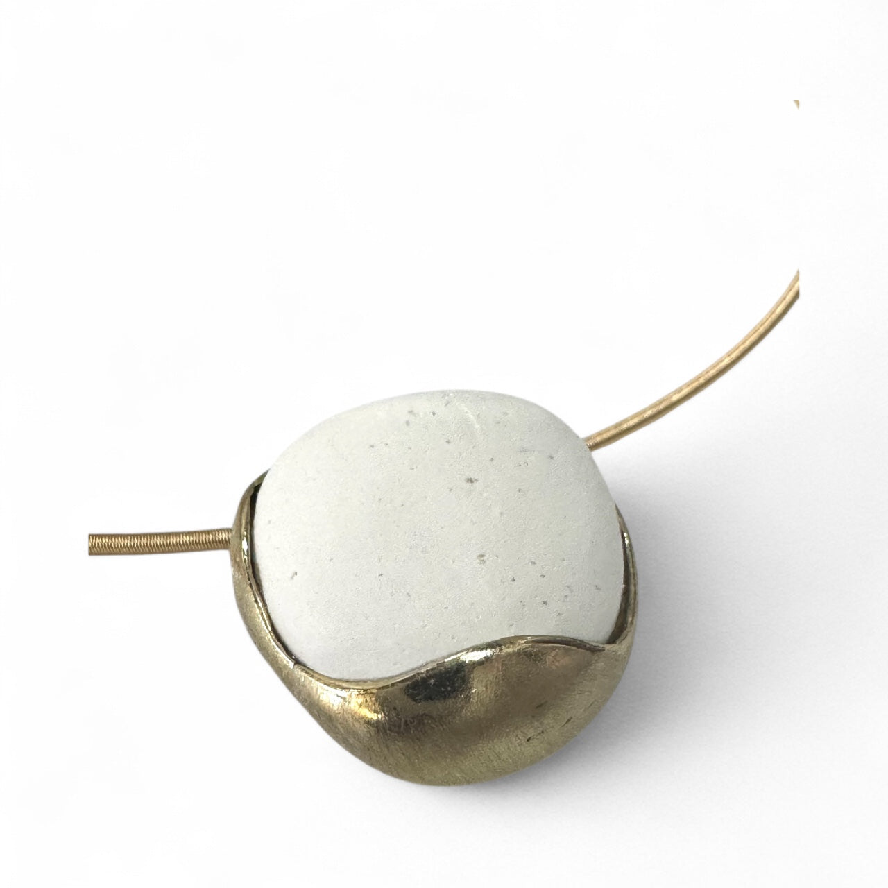 Brass Circular Cable Stone Necklace